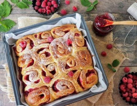 recette brioche roulée aux framboises