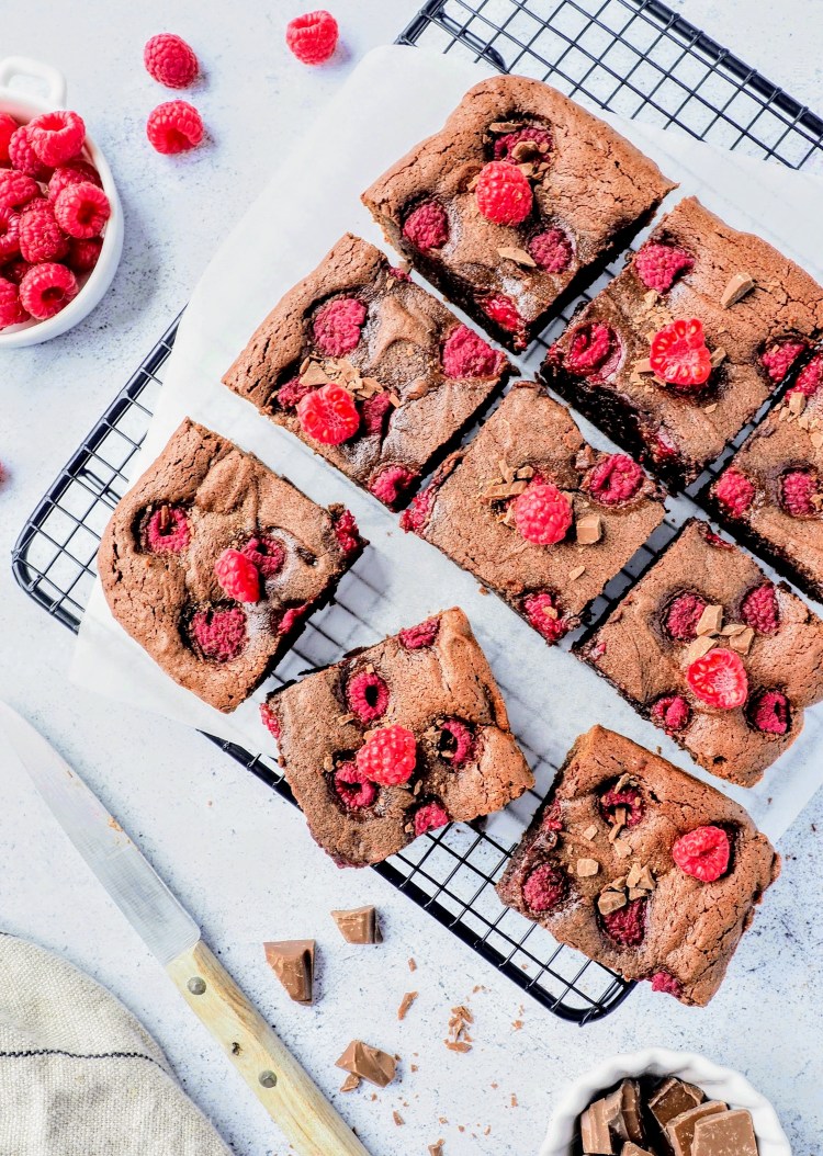 Brownie au chocolat et framboises