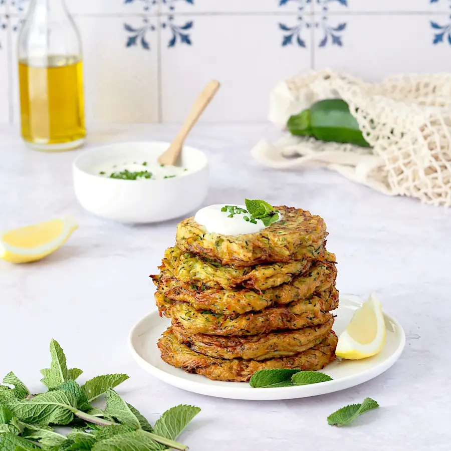 Galettes De Courgettes (recette Facile) - Les Petits Secrets De Lolo ...