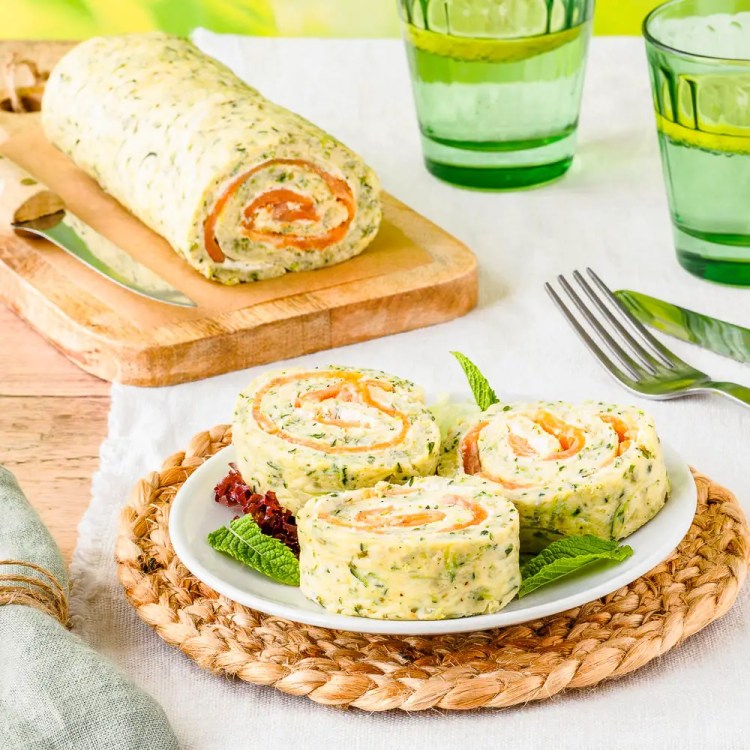 Roulé aux courgettes et saumon fumé