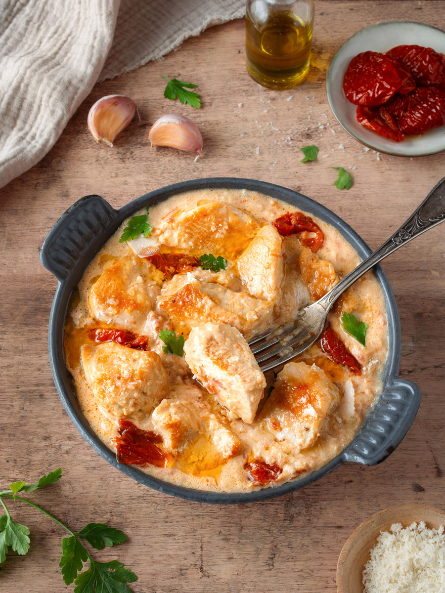 Poulet aux tomates séchées et parmesan
